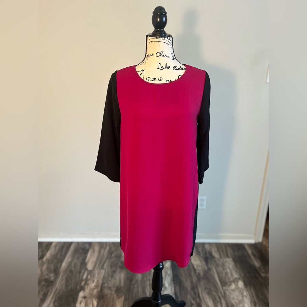Black and Magenta 3/4 quarter sleeve dress